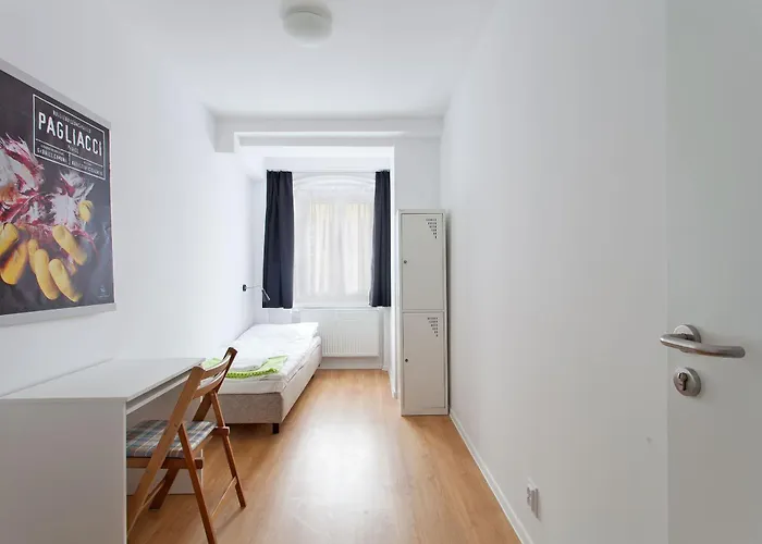 Opera Hostel